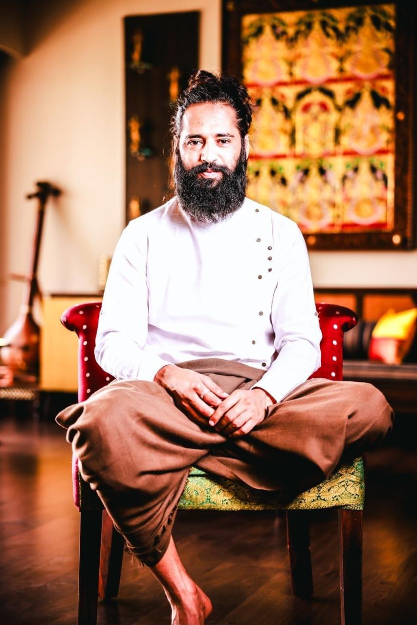 Grand Master Akshar — Himalayan Siddhaa Akshar, yoga teacher and Guinness World Records title holder